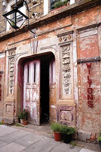 The_Front_Door_of_Wilton'_s_Music_Hall_(2010).jpg